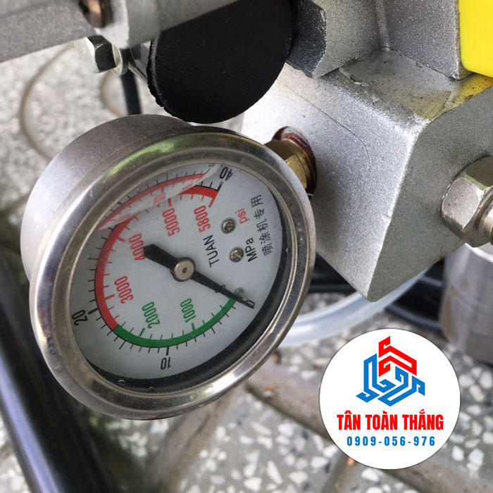Đồng hồ đo áp suất máy phun sơn nước KT-4500