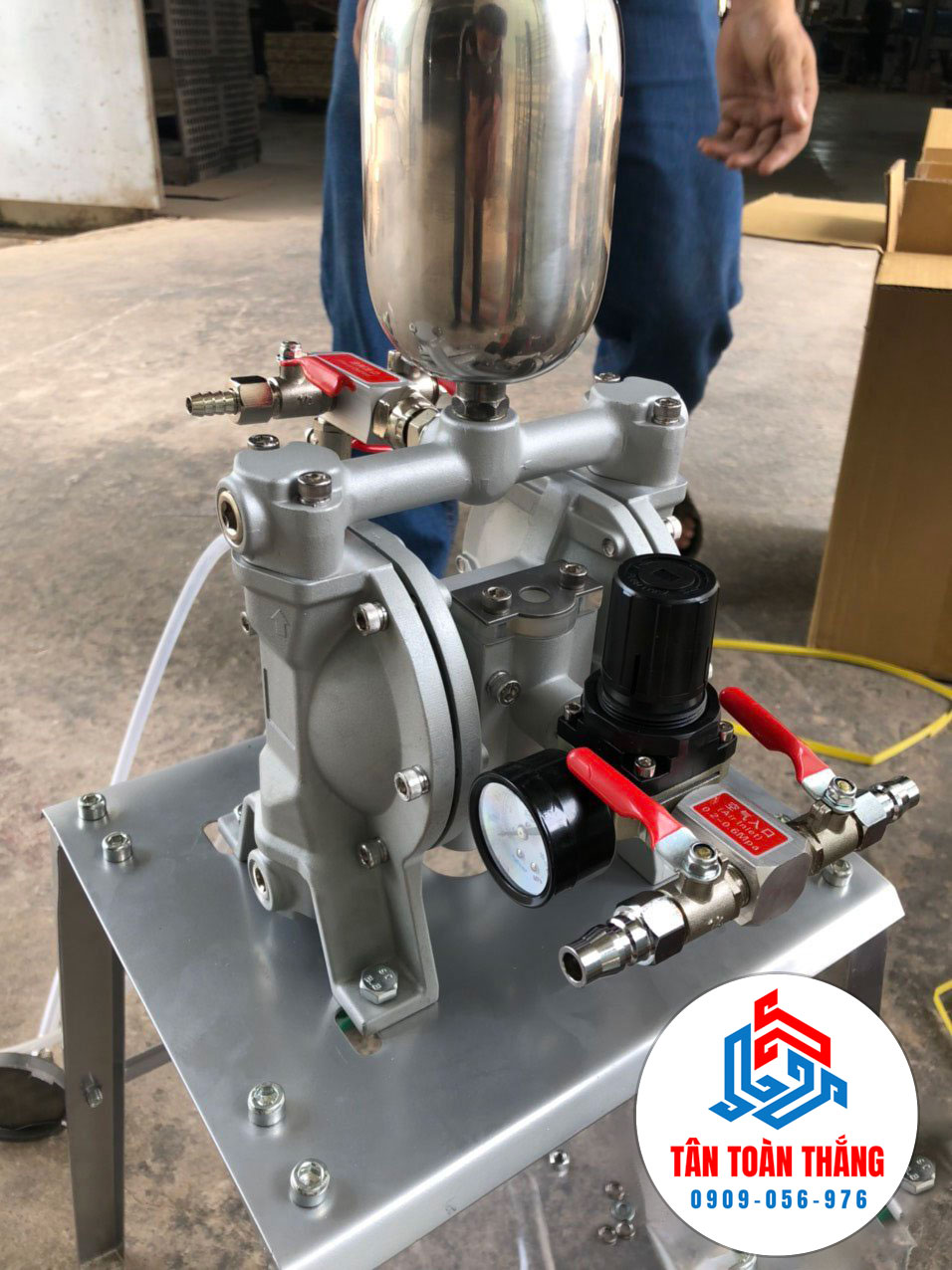 Hình ảnh thực tế của máy bơm màng sơn A-10