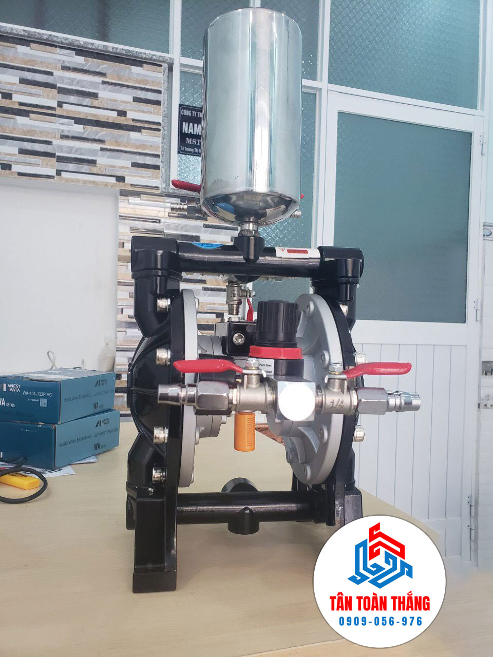 Hình ảnh máy bơm màng sơn A-20