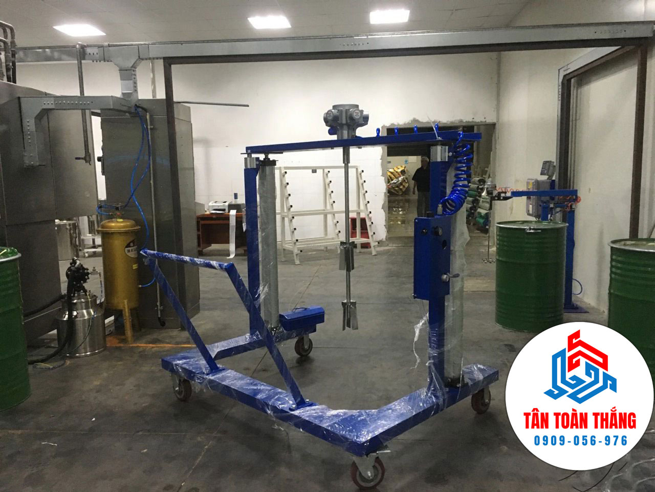 Hình ảnh máy khuấy thùng IBC 1000 lít