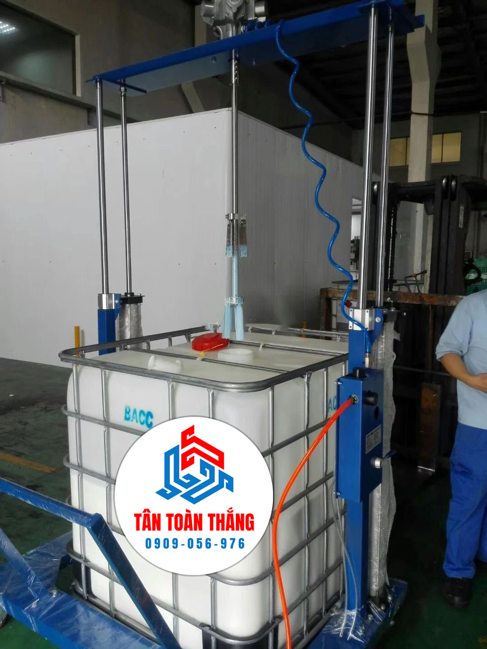 Hình ảnh máy khuấy thùng IBC 1000 lít