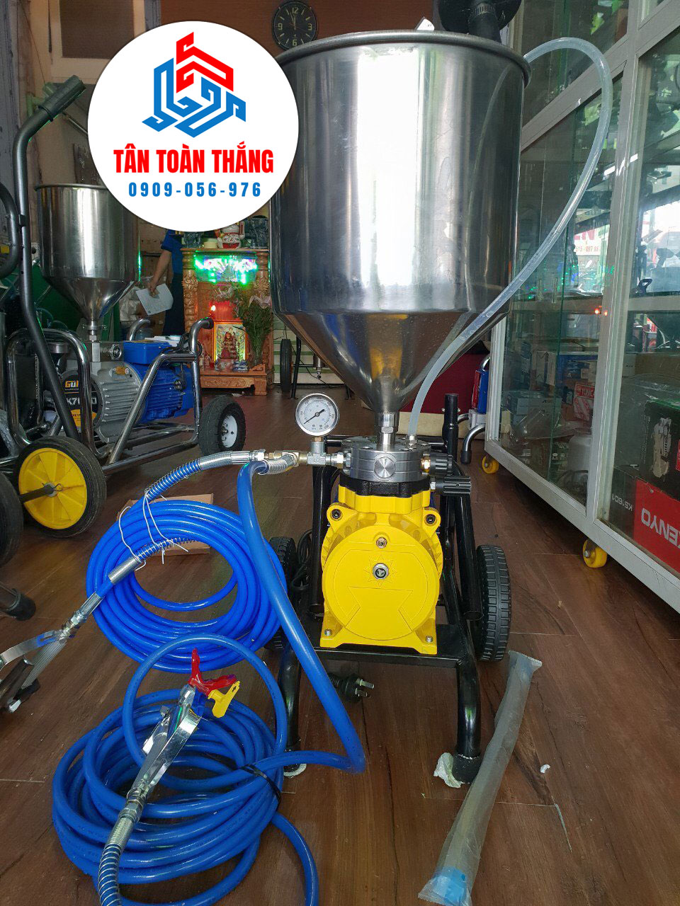 Máy phun sơn nước sơn dầu ST-995 gắn phễu