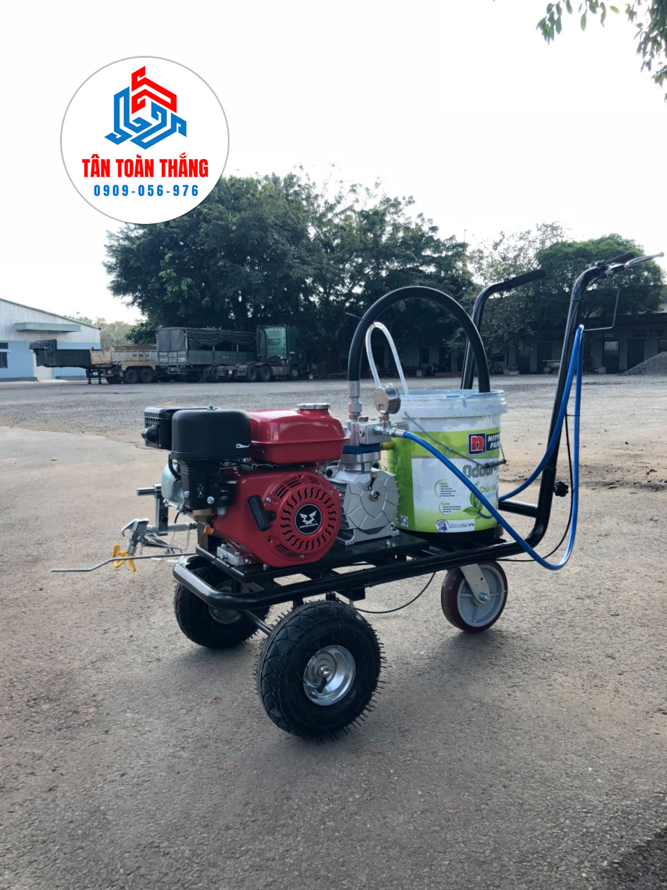 Máy phun vạch kẻ