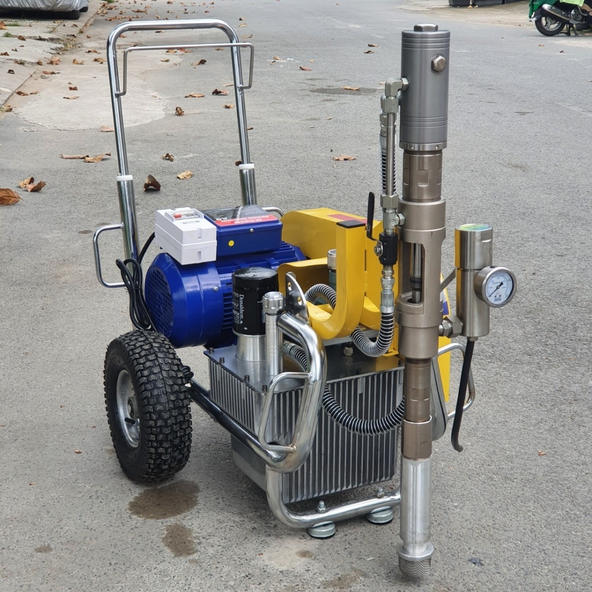 Máy phun bột trét tường A9 (chuyên cho bột đặc)